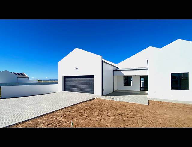 3 BEDROOM HOUSE FOR SALE IN ATLANTIC SANDS PRIVATE ESTATE